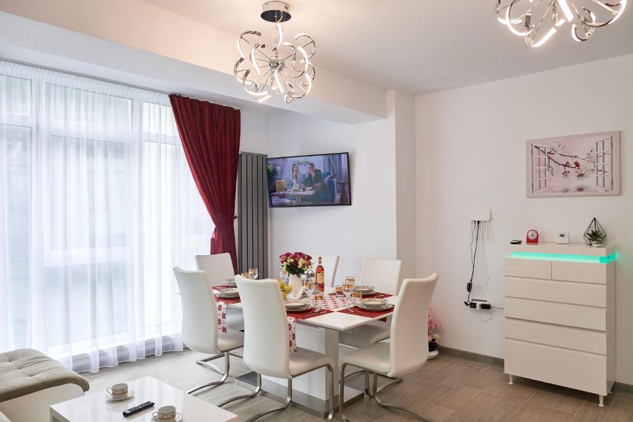 Nety House N Pool Apartment Mamaia